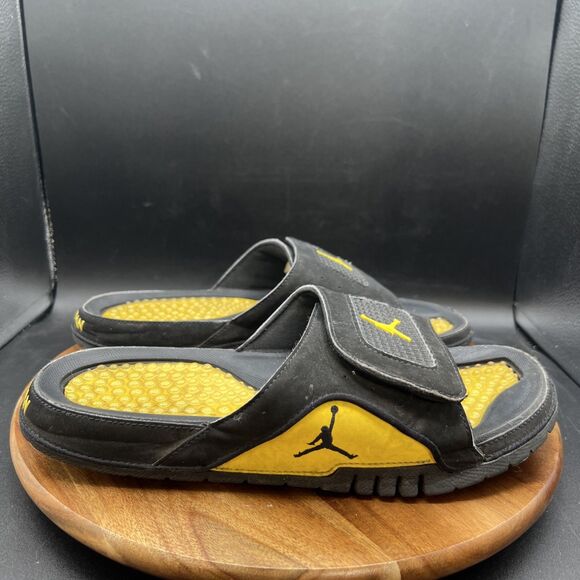 Jordan Mens Size 10 Hydro IV 4 Retro Black Tour Yellow 532225-017 Shoes Sandals main image 4